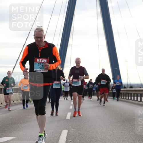 03.10.2024 - Köhlbrandbrückenlauf Jannik Wohlers http://msf.ph/oto/7302879 03.10.2024 09:36:06 Position 1 267, 2939, 2883 meine-sportfotos.de