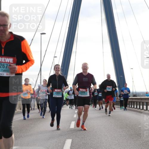 03.10.2024 - Köhlbrandbrückenlauf Jannik Wohlers http://msf.ph/oto/7302891 03.10.2024 09:36:06 Position 1 267, 2883, 2939, 3547, 3546 meine-sportfotos.de