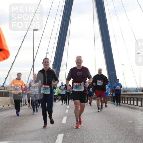 03.10.2024 - Köhlbrandbrückenlauf Jannik Wohlers http://msf.ph/oto/7302896 03.10.2024 09:36:07 Position 1 2, 3547, 2883, 3546, 61, 2939, 301, 339 meine-sportfotos.de