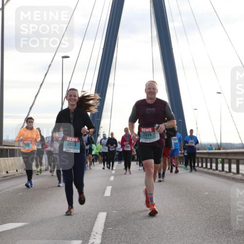 03.10.2024 - Köhlbrandbrückenlauf Jannik Wohlers http://msf.ph/oto/7302924 03.10.2024 09:36:08 Position 1 3546, 2883, 3061, 2939, 3010 meine-sportfotos.de