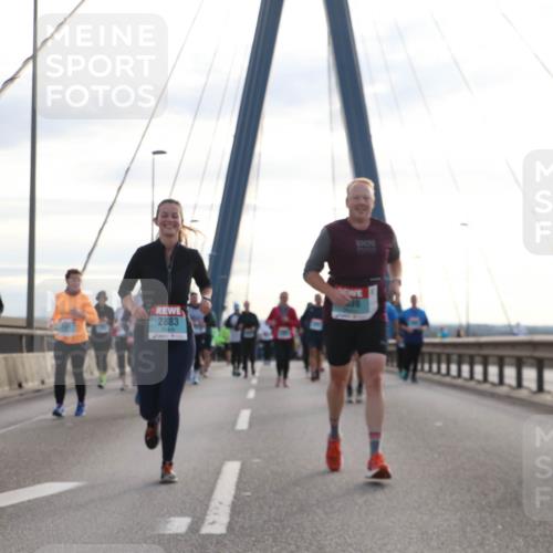 03.10.2024 - Köhlbrandbrückenlauf Jannik Wohlers http://msf.ph/oto/7302929 03.10.2024 09:36:08 Position 1 2061, 2883, 939 meine-sportfotos.de