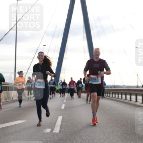 03.10.2024 - Köhlbrandbrückenlauf Jannik Wohlers http://msf.ph/oto/7302935 03.10.2024 09:36:08 Position 1 2883, 2939 meine-sportfotos.de