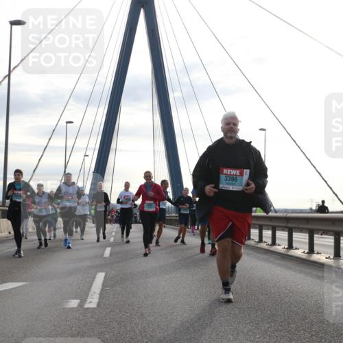 03.10.2024 - Köhlbrandbrückenlauf Jannik Wohlers http://msf.ph/oto/7302957 03.10.2024 09:36:12 Position 1 28981, 3396 meine-sportfotos.de