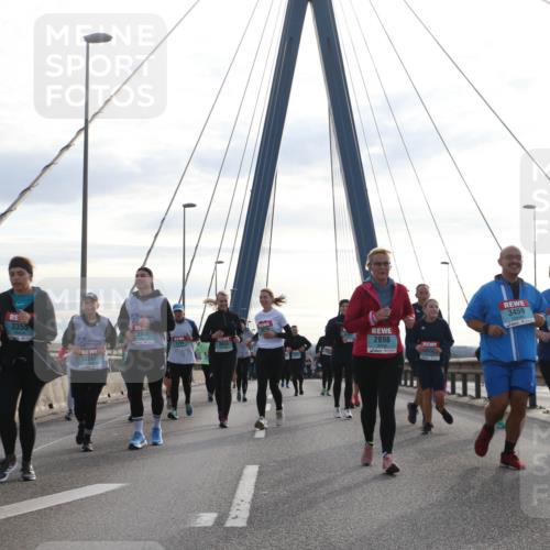 03.10.2024 - Köhlbrandbrückenlauf Jannik Wohlers http://msf.ph/oto/7303084 03.10.2024 09:36:14 Position 1 3355, 3356, 3347, 3459, 3348, 3655, 3460, 2898 meine-sportfotos.de