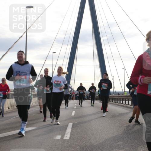 03.10.2024 - Köhlbrandbrückenlauf Jannik Wohlers http://msf.ph/oto/7303305 03.10.2024 09:36:16 Position 1 3348, 3638, 3347, 2898 meine-sportfotos.de