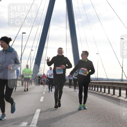 03.10.2024 - Köhlbrandbrückenlauf Jannik Wohlers http://msf.ph/oto/7303395 03.10.2024 09:36:21 Position 1 2192, 253 meine-sportfotos.de