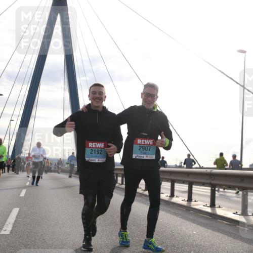 03.10.2024 - Köhlbrandbrückenlauf Jannik Wohlers http://msf.ph/oto/7303429 03.10.2024 09:36:23 Position 1 2192, 2907 meine-sportfotos.de
