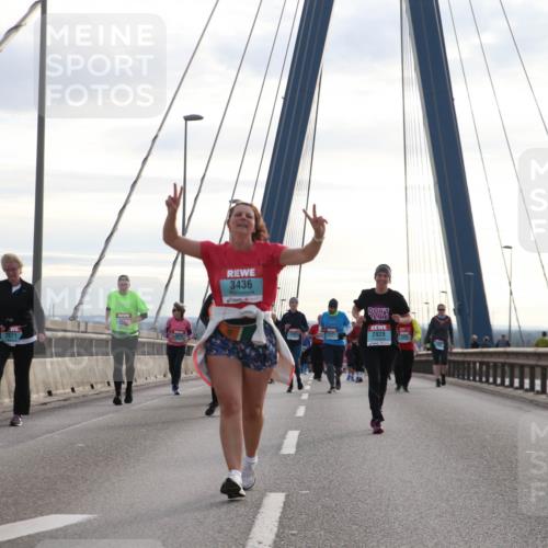 03.10.2024 - Köhlbrandbrückenlauf Jannik Wohlers http://msf.ph/oto/7304381 03.10.2024 09:36:33 Position 1 2871, 3436, 2929, 293 meine-sportfotos.de