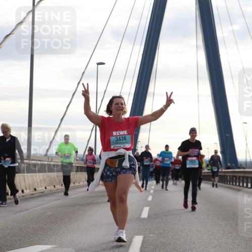03.10.2024 - Köhlbrandbrückenlauf Jannik Wohlers http://msf.ph/oto/7304388 03.10.2024 09:36:33 Position 1 3436 meine-sportfotos.de