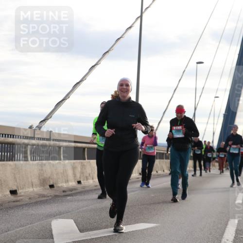 03.10.2024 - Köhlbrandbrückenlauf Jannik Wohlers http://msf.ph/oto/7304437 03.10.2024 09:36:37 Position 1 34, 3066 meine-sportfotos.de