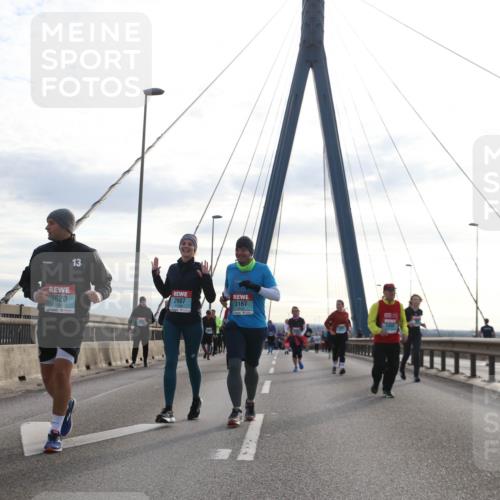 03.10.2024 - Köhlbrandbrückenlauf Jannik Wohlers http://msf.ph/oto/7304500 03.10.2024 09:36:42 Position 1 13, 3620, 2997, 3167, 3619, 3458 meine-sportfotos.de