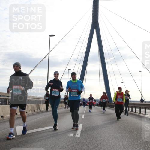 03.10.2024 - Köhlbrandbrückenlauf Jannik Wohlers http://msf.ph/oto/7304506 03.10.2024 09:36:42 Position 1 13, 3620, 2997, 3167 meine-sportfotos.de