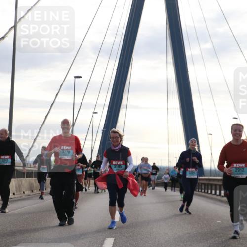 03.10.2024 - Köhlbrandbrückenlauf Jannik Wohlers http://msf.ph/oto/7304534 03.10.2024 09:36:45 Position 1 3245, 3698, 3270, 3195, 40, 3204, 2912 meine-sportfotos.de