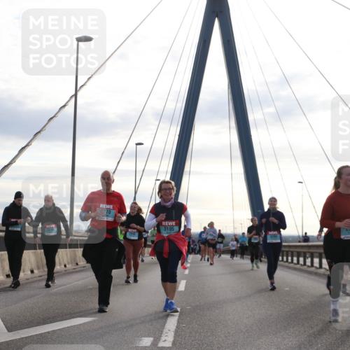 03.10.2024 - Köhlbrandbrückenlauf Jannik Wohlers http://msf.ph/oto/7304546 03.10.2024 09:36:46 Position 1 3245, 270, 3195, 2940, 3204, 2912 meine-sportfotos.de