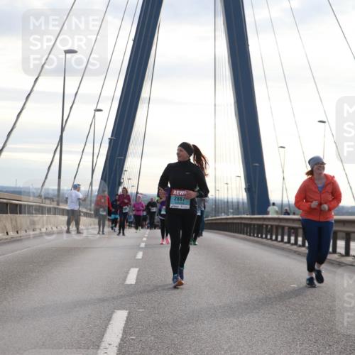03.10.2024 - Köhlbrandbrückenlauf Jannik Wohlers http://msf.ph/oto/7305206 03.10.2024 09:37:04 Position 1 2887 meine-sportfotos.de