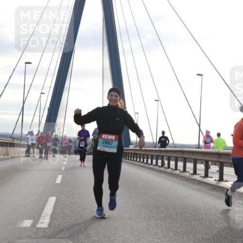 03.10.2024 - Köhlbrandbrückenlauf Jannik Wohlers http://msf.ph/oto/7305231 03.10.2024 09:37:06 Position 1 2887 meine-sportfotos.de