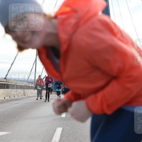 03.10.2024 - Köhlbrandbrückenlauf Jannik Wohlers http://msf.ph/oto/7305342 03.10.2024 09:37:09 Position 1  meine-sportfotos.de