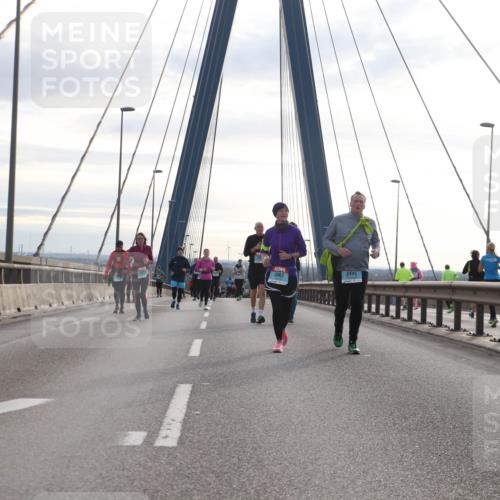 03.10.2024 - Köhlbrandbrückenlauf Jannik Wohlers http://msf.ph/oto/7305488 03.10.2024 09:37:10 Position 1 3449, 3462 meine-sportfotos.de