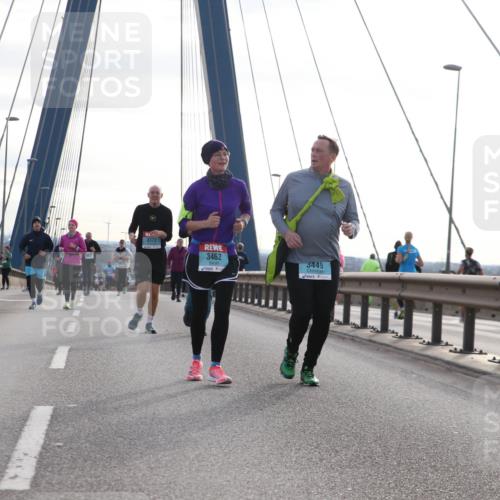 03.10.2024 - Köhlbrandbrückenlauf Jannik Wohlers http://msf.ph/oto/7305499 03.10.2024 09:37:11 Position 1 3372, 3462, 3449 meine-sportfotos.de