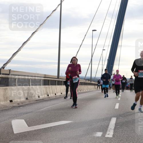 03.10.2024 - Köhlbrandbrückenlauf Jannik Wohlers http://msf.ph/oto/7305535 03.10.2024 09:37:14 Position 1 3645, 3372, 3373 meine-sportfotos.de