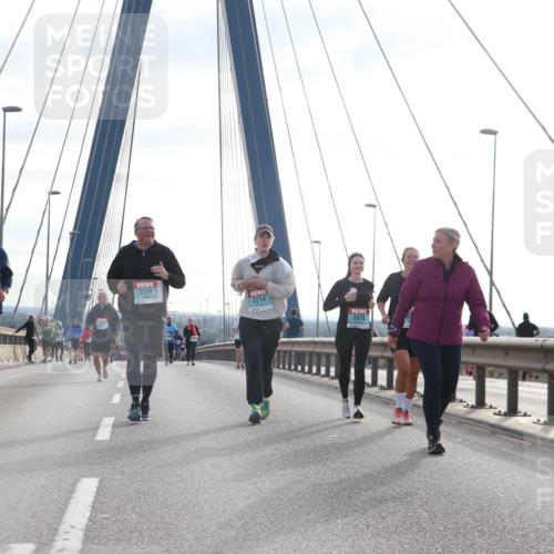 03.10.2024 - Köhlbrandbrückenlauf Jannik Wohlers http://msf.ph/oto/7305682 03.10.2024 09:37:26 Position 1 3599, 3509, 3214, 2676 meine-sportfotos.de