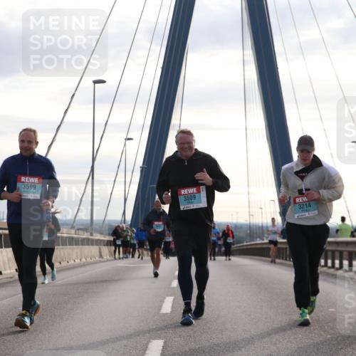 03.10.2024 - Köhlbrandbrückenlauf Jannik Wohlers http://msf.ph/oto/7305698 03.10.2024 09:37:28 Position 1 3599, 3492, 3509, 3214, 2676 meine-sportfotos.de