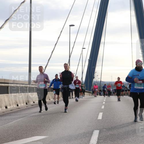 03.10.2024 - Köhlbrandbrückenlauf Jannik Wohlers http://msf.ph/oto/7305924 03.10.2024 09:37:44 Position 1 2571, 3336, 3041 meine-sportfotos.de