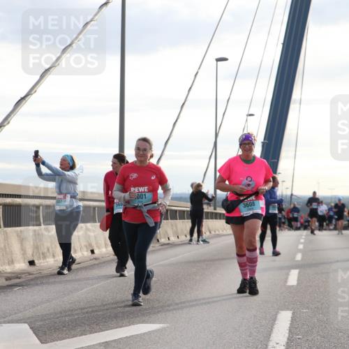 03.10.2024 - Köhlbrandbrückenlauf Jannik Wohlers http://msf.ph/oto/7306171 03.10.2024 09:38:01 Position 1 381, 8, 368, 001, 3608 meine-sportfotos.de