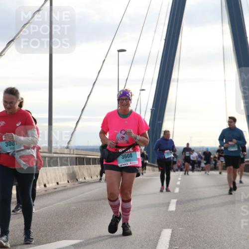 03.10.2024 - Köhlbrandbrückenlauf Jannik Wohlers http://msf.ph/oto/7306182 03.10.2024 09:38:02 Position 1 3687, 300, 3608 meine-sportfotos.de