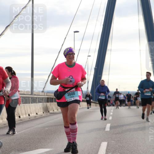 03.10.2024 - Köhlbrandbrückenlauf Jannik Wohlers http://msf.ph/oto/7306188 03.10.2024 09:38:02 Position 1 3001, 3608 meine-sportfotos.de