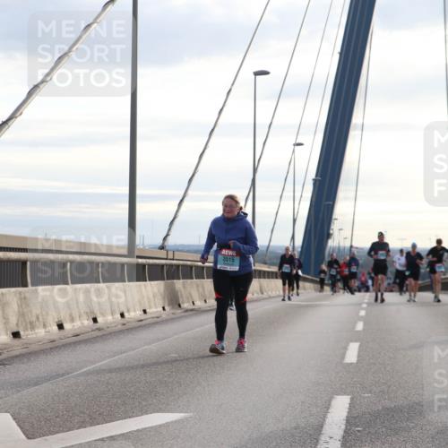 03.10.2024 - Köhlbrandbrückenlauf Jannik Wohlers http://msf.ph/oto/7306313 03.10.2024 09:38:05 Position 1 3515, 2690 meine-sportfotos.de