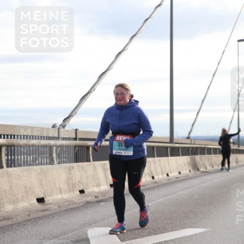 03.10.2024 - Köhlbrandbrückenlauf Jannik Wohlers http://msf.ph/oto/7306372 03.10.2024 09:38:08 Position 1 35 meine-sportfotos.de
