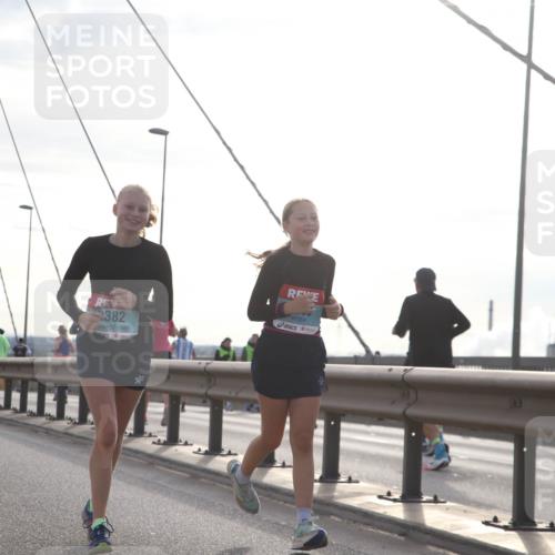 03.10.2024 - Köhlbrandbrückenlauf Jannik Wohlers http://msf.ph/oto/7306389 03.10.2024 09:38:10 Position 1 382 meine-sportfotos.de