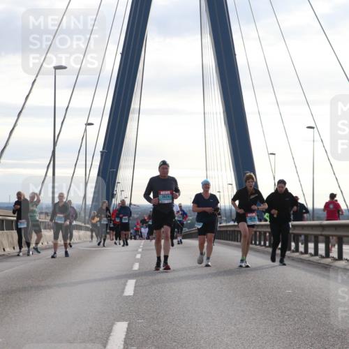 03.10.2024 - Köhlbrandbrückenlauf Jannik Wohlers http://msf.ph/oto/7306424 03.10.2024 09:38:13 Position 1 3624 meine-sportfotos.de