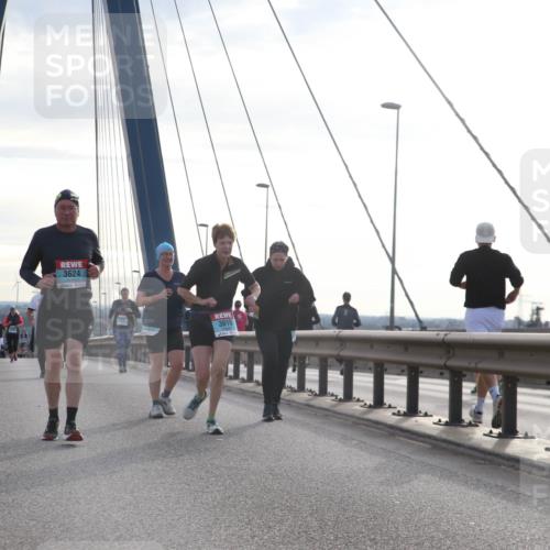 03.10.2024 - Köhlbrandbrückenlauf Jannik Wohlers http://msf.ph/oto/7306475 03.10.2024 09:38:15 Position 1 3624, 3616 meine-sportfotos.de