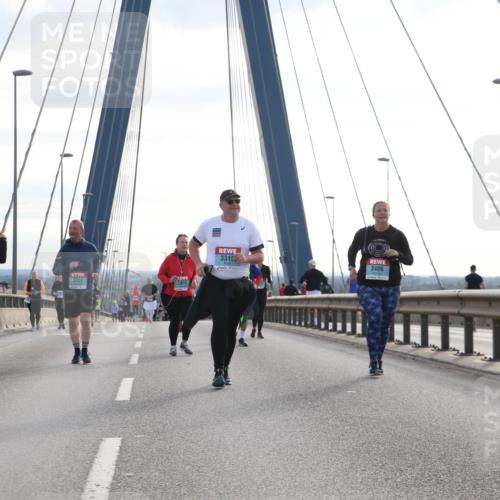 03.10.2024 - Köhlbrandbrückenlauf Jannik Wohlers http://msf.ph/oto/7306708 03.10.2024 09:38:22 Position 1 2815, 3315, 3406 meine-sportfotos.de