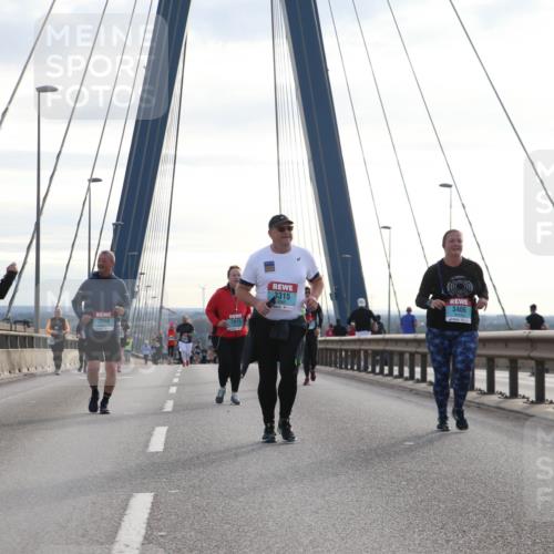 03.10.2024 - Köhlbrandbrückenlauf Jannik Wohlers http://msf.ph/oto/7306712 03.10.2024 09:38:23 Position 1 3315, 3406, 2815, 3050 meine-sportfotos.de