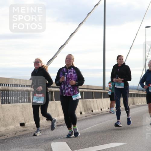 03.10.2024 - Köhlbrandbrückenlauf Jannik Wohlers http://msf.ph/oto/7306735 03.10.2024 09:38:25 Position 1 2838, 3131, 3050 meine-sportfotos.de