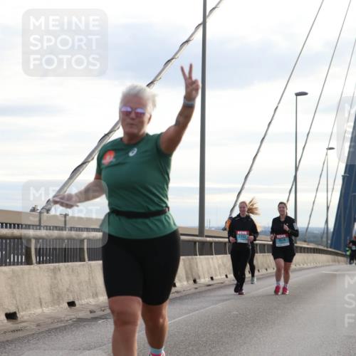 03.10.2024 - Köhlbrandbrückenlauf Jannik Wohlers http://msf.ph/oto/7306905 03.10.2024 09:38:35 Position 1 2393, 3574 meine-sportfotos.de