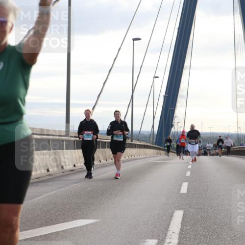 03.10.2024 - Köhlbrandbrückenlauf Jannik Wohlers http://msf.ph/oto/7307039 03.10.2024 09:38:35 Position 1 2393, 3574 meine-sportfotos.de