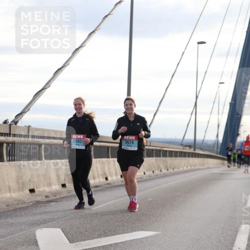 03.10.2024 - Köhlbrandbrückenlauf Jannik Wohlers http://msf.ph/oto/7307066 03.10.2024 09:38:38 Position 1 2393, 3574 meine-sportfotos.de