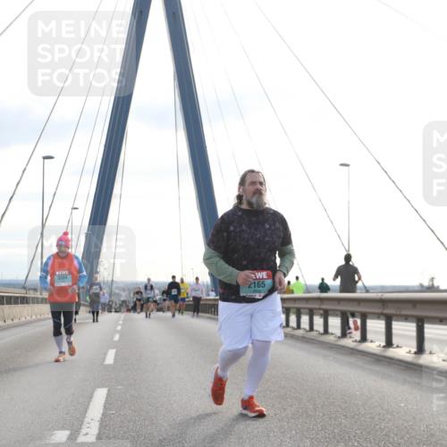 03.10.2024 - Köhlbrandbrückenlauf Jannik Wohlers http://msf.ph/oto/7307085 03.10.2024 09:38:48 Position 1 3304, 2165 meine-sportfotos.de