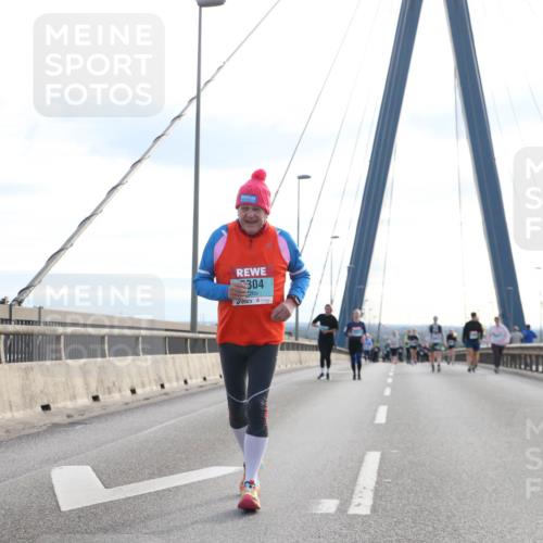 03.10.2024 - Köhlbrandbrückenlauf Jannik Wohlers http://msf.ph/oto/7307111 03.10.2024 09:38:51 Position 1 304 meine-sportfotos.de