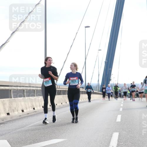 03.10.2024 - Köhlbrandbrückenlauf Jannik Wohlers http://msf.ph/oto/7307361 03.10.2024 09:38:58 Position 1 3375, 3374 meine-sportfotos.de