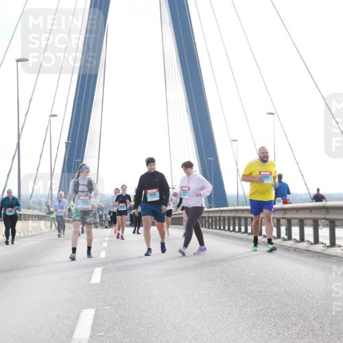 03.10.2024 - Köhlbrandbrückenlauf Jannik Wohlers http://msf.ph/oto/7307388 03.10.2024 09:39:01 Position 1 3099, 1158, 3103, 3685 meine-sportfotos.de