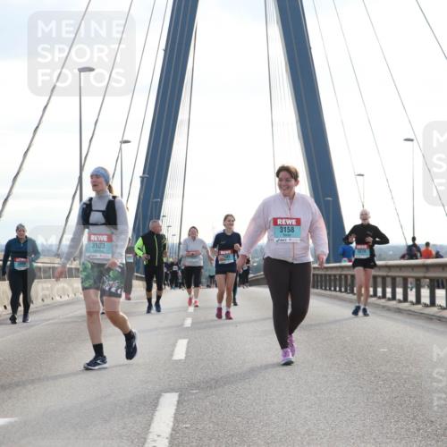03.10.2024 - Köhlbrandbrückenlauf Jannik Wohlers http://msf.ph/oto/7307397 03.10.2024 09:39:05 Position 1 3099, 3103, 285, 3158, 3278 meine-sportfotos.de
