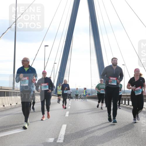 03.10.2024 - Köhlbrandbrückenlauf Jannik Wohlers http://msf.ph/oto/7308000 03.10.2024 09:39:31 Position 1 3507, 3069, 725, 2634 meine-sportfotos.de