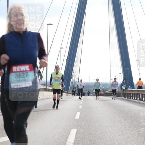 03.10.2024 - Köhlbrandbrückenlauf Jannik Wohlers http://msf.ph/oto/7308043 03.10.2024 09:39:36 Position 1 3627, 3243 meine-sportfotos.de