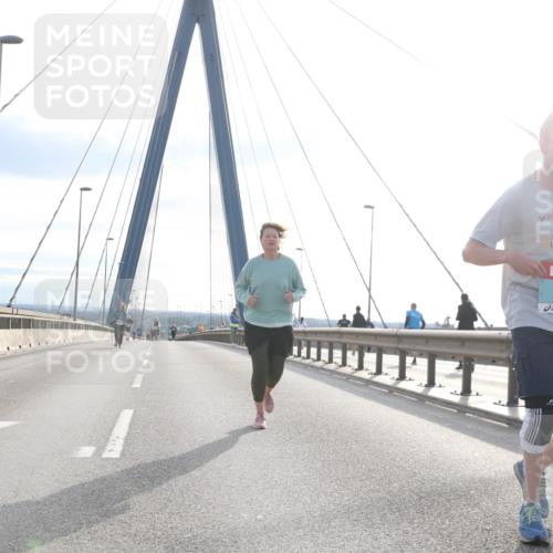 03.10.2024 - Köhlbrandbrückenlauf Jannik Wohlers http://msf.ph/oto/7308194 03.10.2024 09:39:51 Position 1 29, 2024, 3480 meine-sportfotos.de