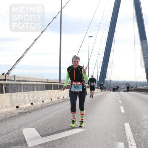 03.10.2024 - Köhlbrandbrückenlauf Jannik Wohlers http://msf.ph/oto/7308212 03.10.2024 09:40:11 Position 1 3557 meine-sportfotos.de